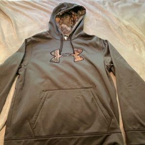 Men’s Under Armour Sweatshirt